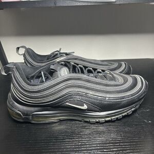 Nike Men's Black Air Max Sneakers